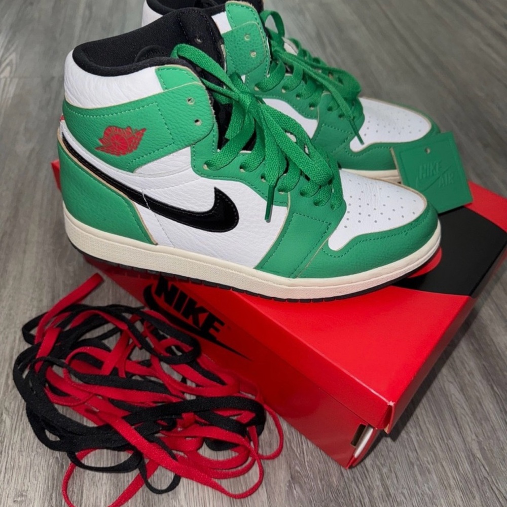 Nike Air Jordan 1 Lucky Green
